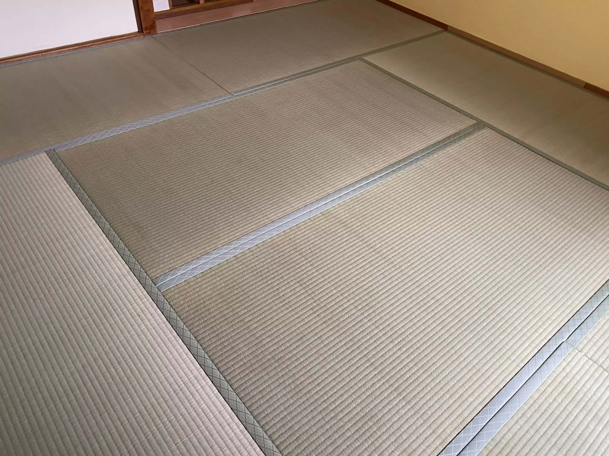 梅が丘で施工後の最安品いぐさ畳