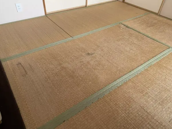 施工前の4.5畳