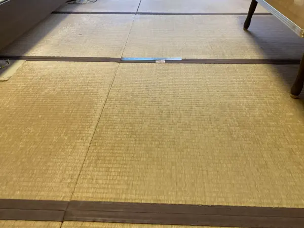 不祝儀敷きの古畳