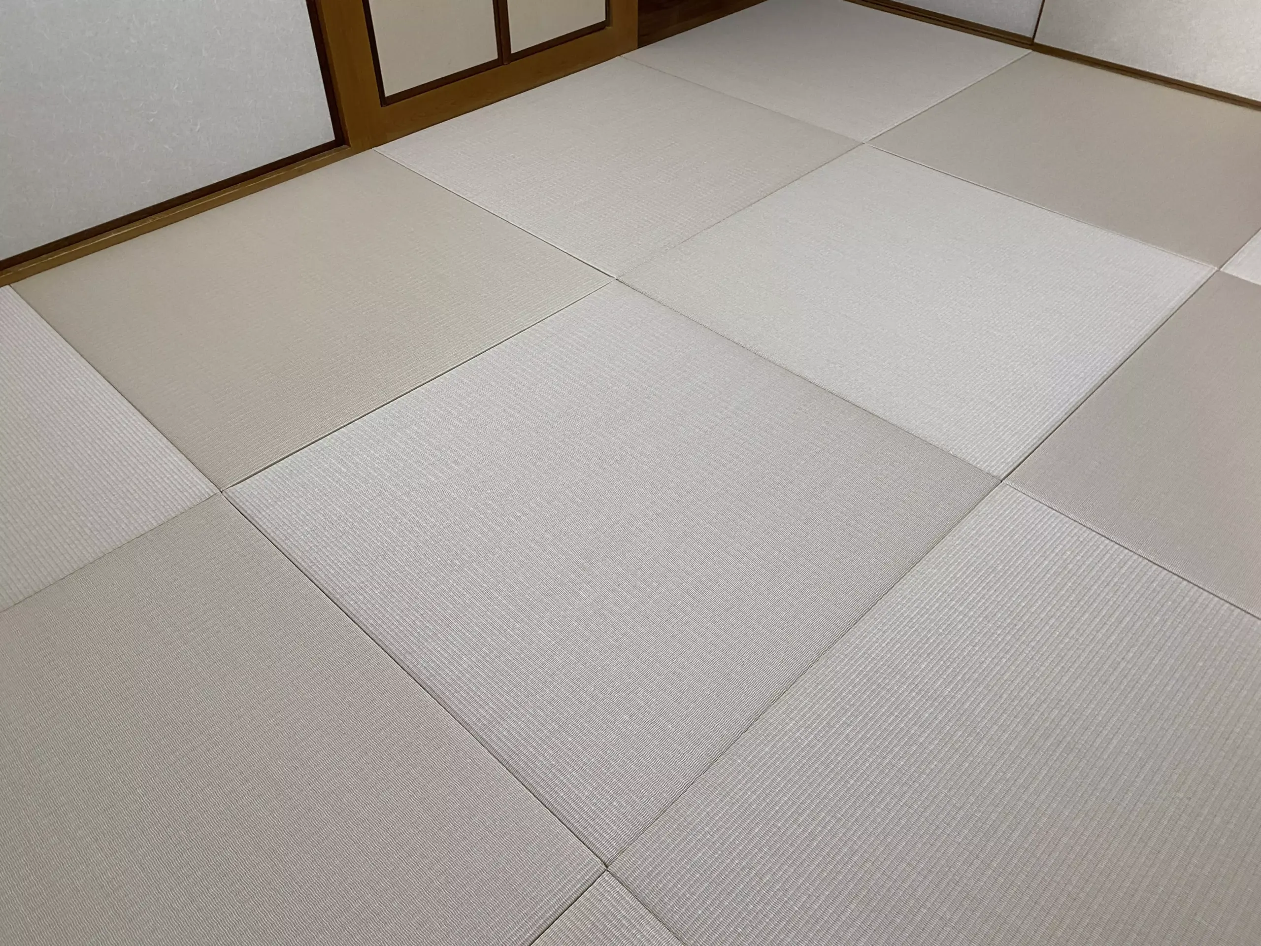 撥水加工を施した清流カクテルフィット