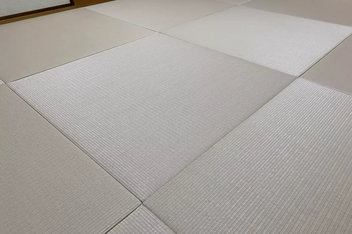 カクテルフィット15番の拡大表面
